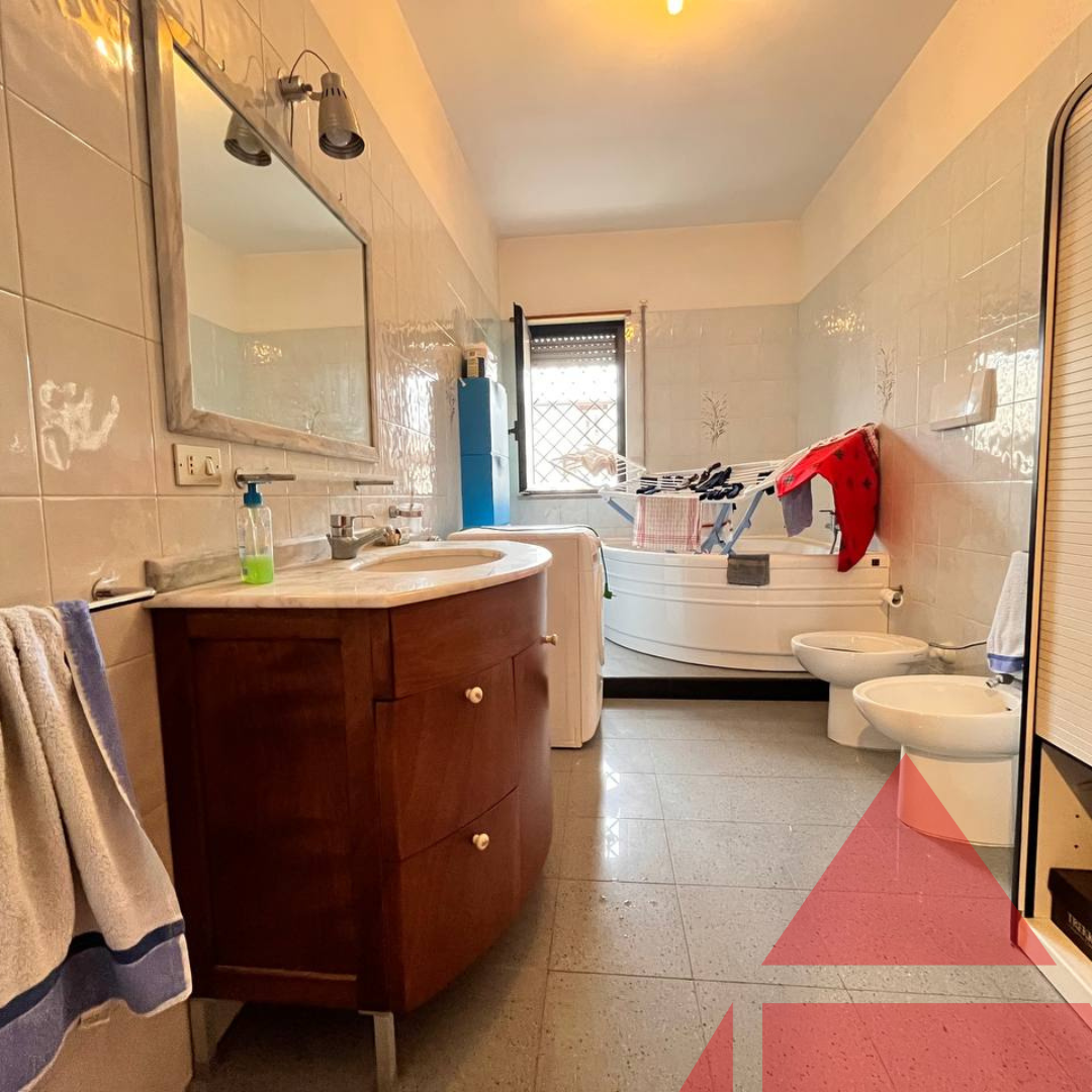 opificio capannone artigianale via conversano a rutigliano bari