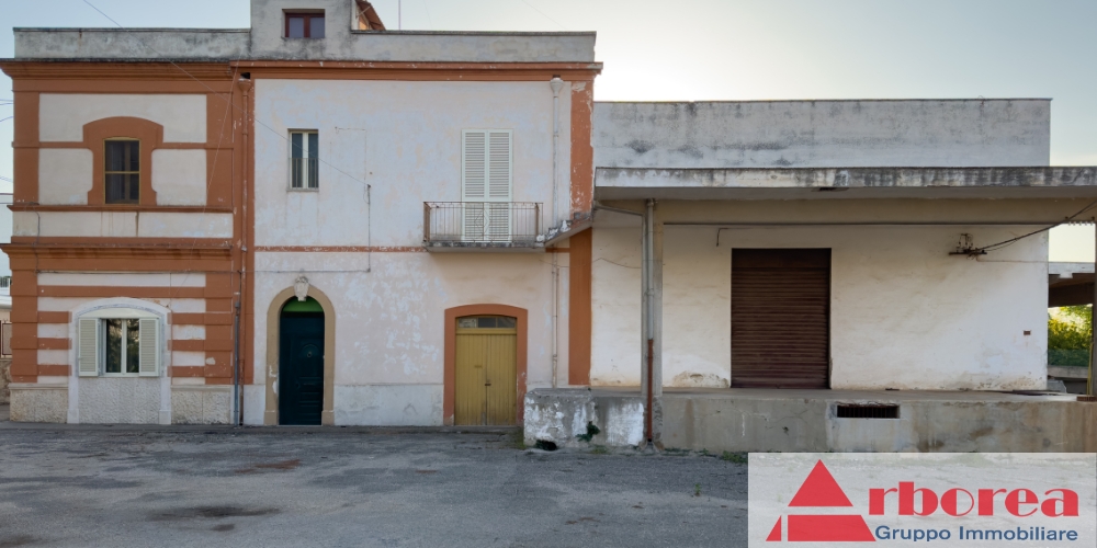 opificio capannone artigianale via conversano a rutigliano bari