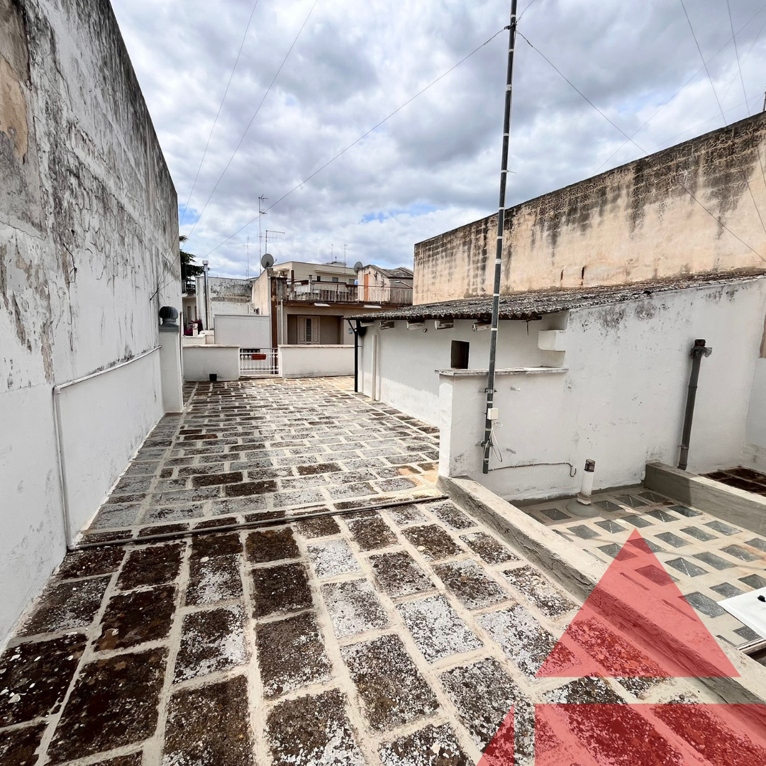 opificio capannone artigianale via conversano a rutigliano bari