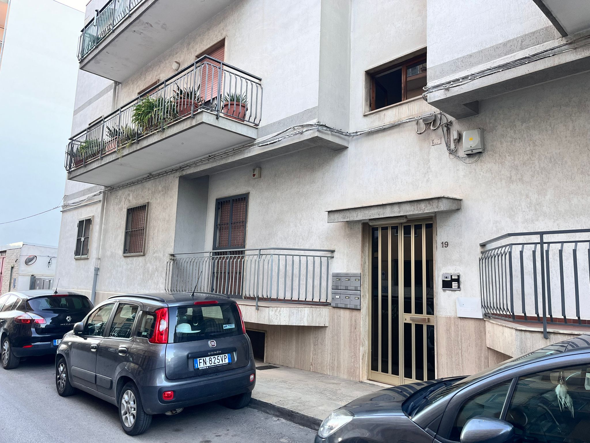 opificio capannone artigianale via conversano a rutigliano bari