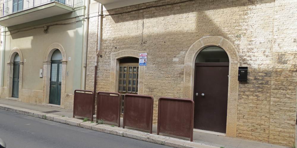 monolocale deposito via vincenzo chiaia a rutigliano